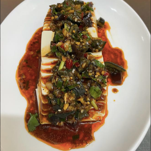 Cold Tofu with Preserved Eggs in Chilli Sauce (V) 湘味皮蛋豆腐